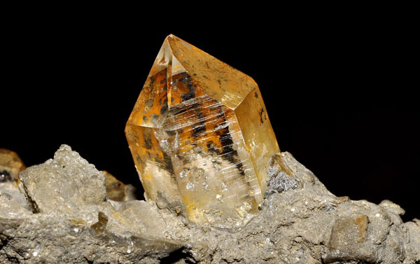 citrine crystal point
