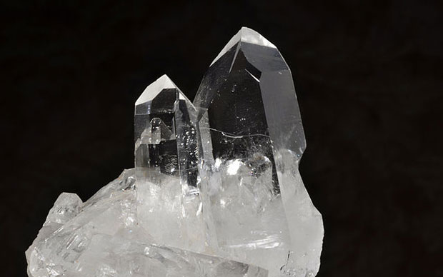 clear quartz 7 best crystals for sleeping